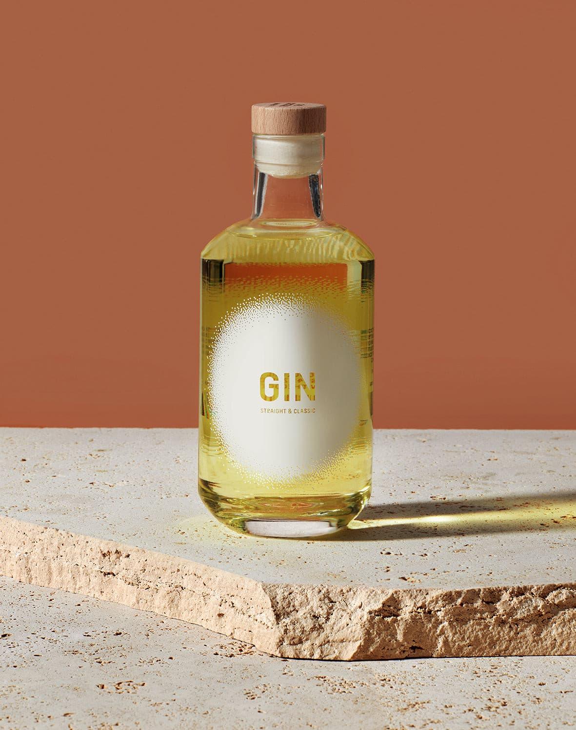 THE COCKTAIL GIN BY THE COCKTAIL