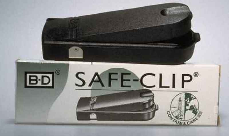 BD SAFE-CLIP Entsorgungsbox fÃ¼r Nadeln